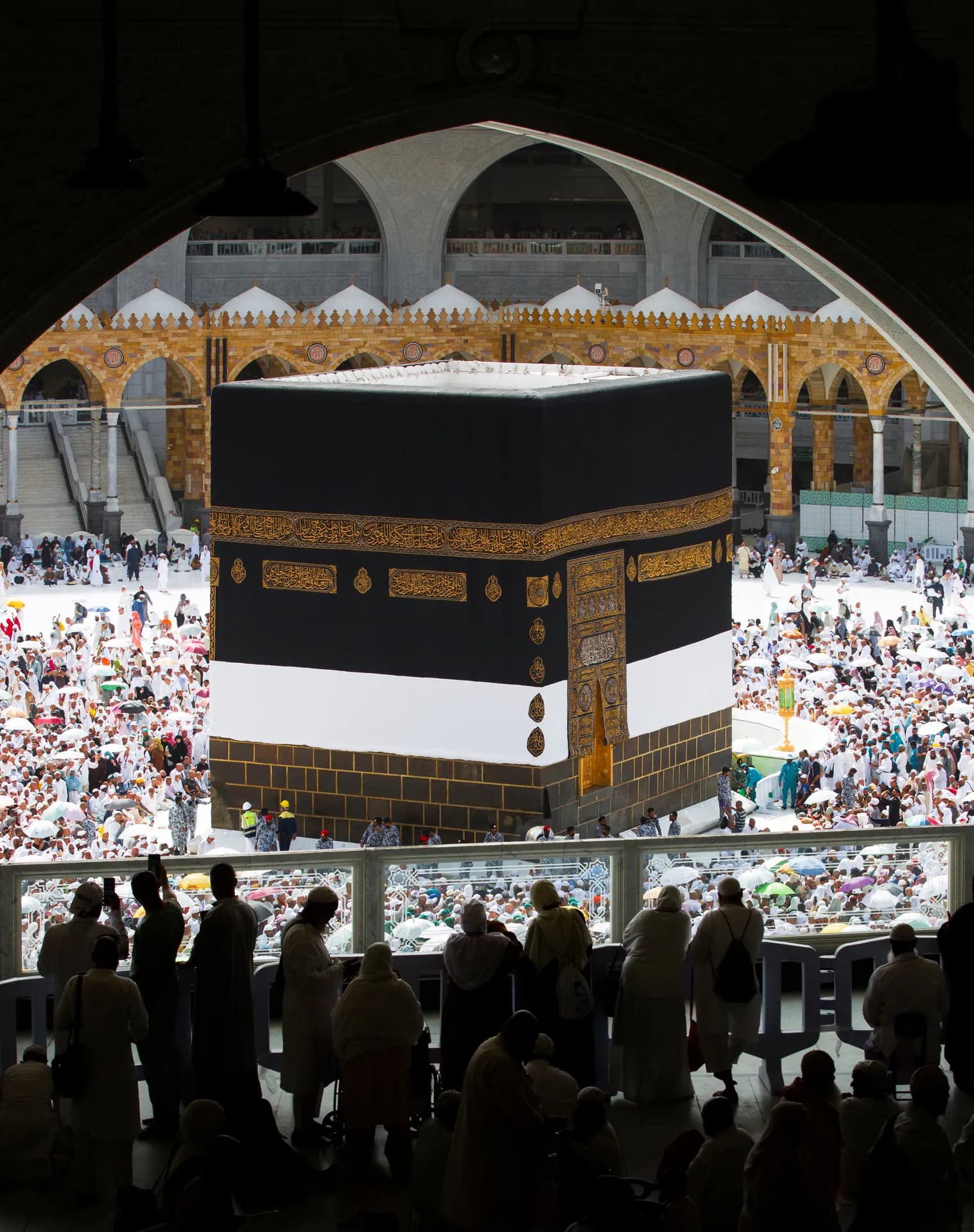 Mekke ve Medine kutsal mekanlar huzurlu Umre manevi ziyareti - Seyyah Sema Travel